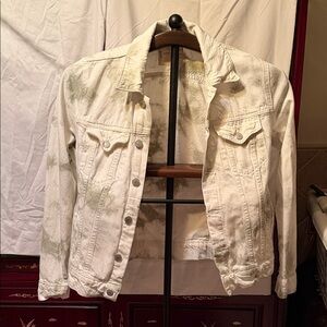 Lucky Brand White Denim Jacket with Faint Green Palm Print